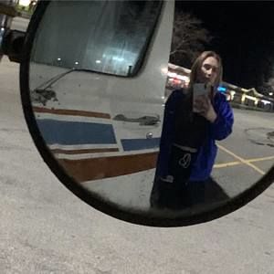 Meet your Posher, Skyla